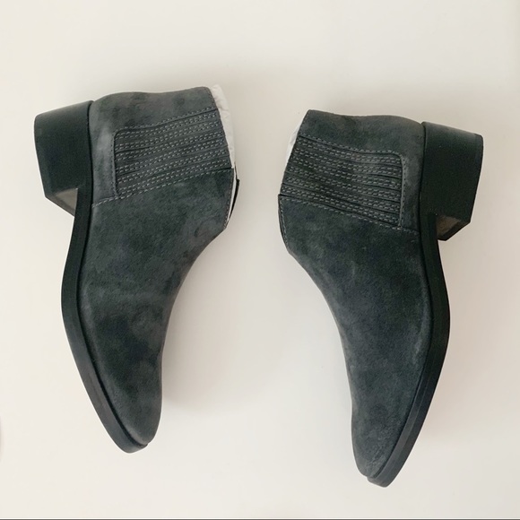 Dolce Vita Towne Ankle Boot Gray Leather - Picture 4 of 8